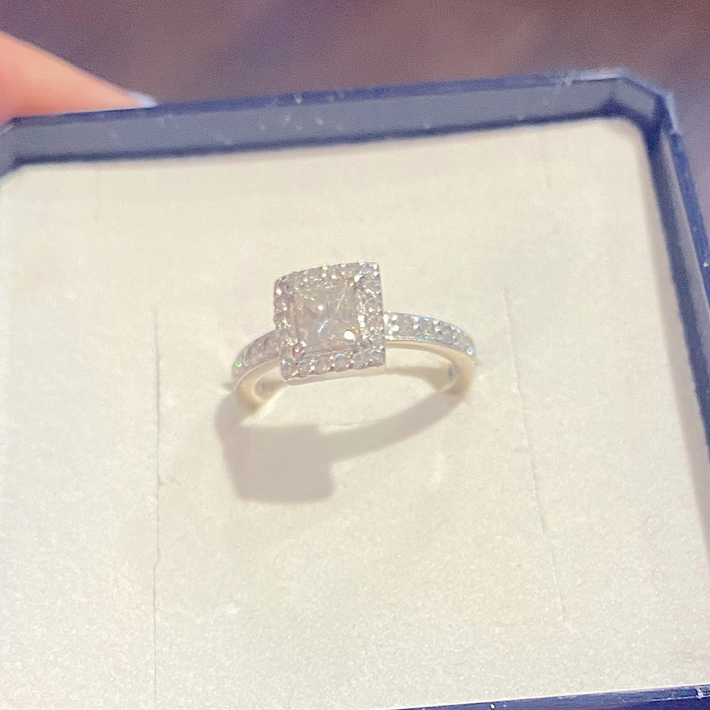 Neil lane diamond Princess cut 18K white gold, purchased for $4k, hardly worn